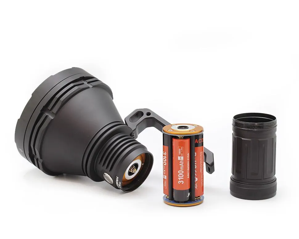 Фонарь Acebeam K75 V2.0, 4 x 18650, Luminus SBT-90.2, 2500 метров, 6300 люмен (+4 шт аккумулятора 18650 3100 мАч)